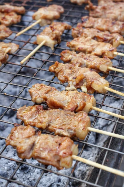 Grill mit Fleisch — Stockfoto