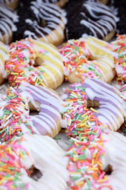 renkli donut seçimi.