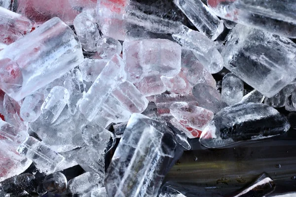 Vino tinto sobre hielo — Foto de Stock