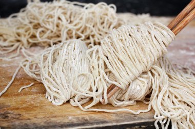 yumurta noodles 