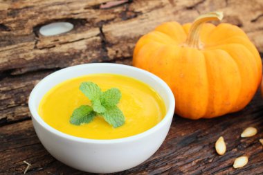 lezzetli kabak çorbası 