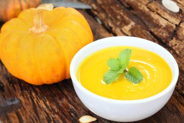 lezzetli kabak çorbası 