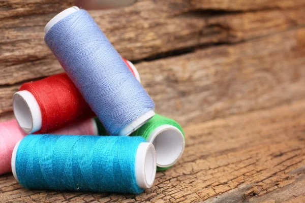 Colorful bobbins thread — Stock Photo, Image