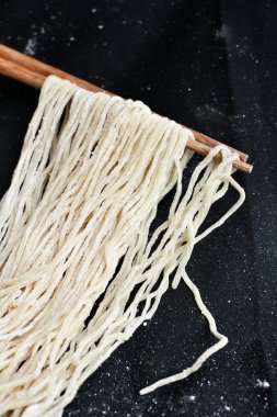yumurta noodles 