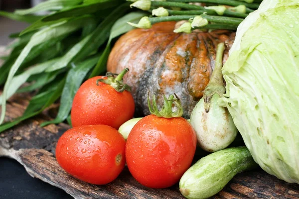 Mezcla de verduras frescas —  Fotos de Stock