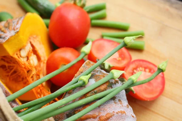 Mezcla de verduras frescas —  Fotos de Stock