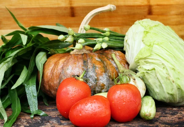 Mischung aus frischem Gemüse — Stockfoto