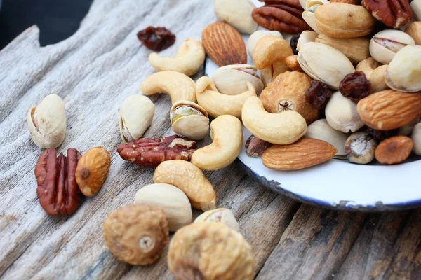 Mezcla de sabrosas nueces — Foto de Stock