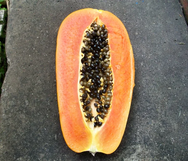 Olgun papaya — Stok fotoğraf