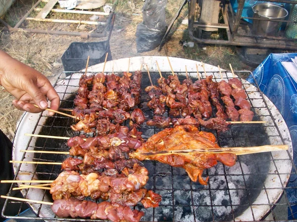 Hühnchen vom Grill — Stockfoto