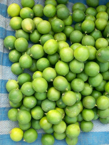 Limón verde —  Fotos de Stock