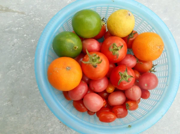 Tomates frescos — Fotografia de Stock