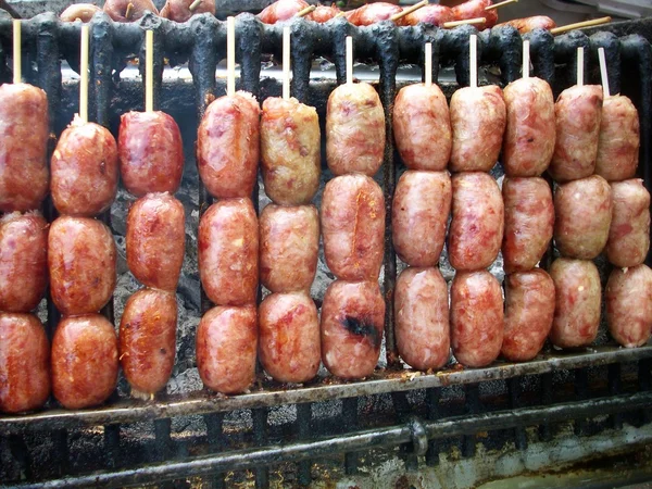 Сосиски для барбекю — стоковое фото