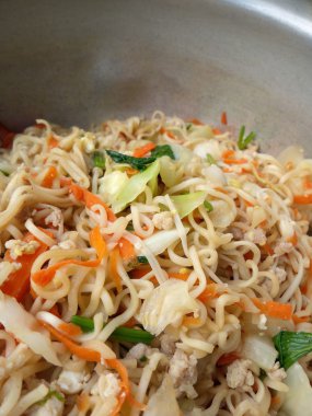 kızarmış pilav şehriye 