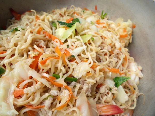 Fideos de arroz frito —  Fotos de Stock