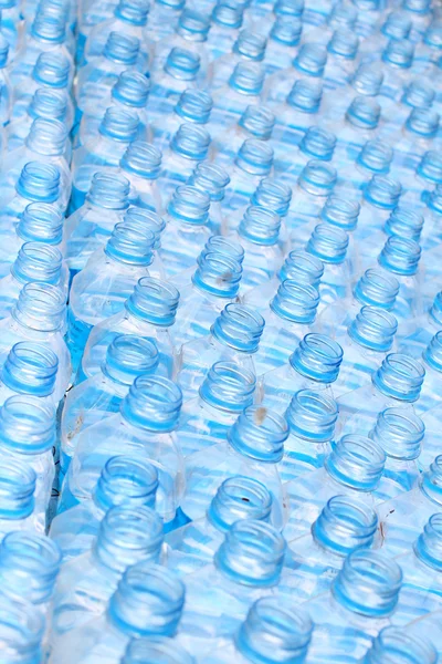 Plastflaskor bakgrund — Stockfoto