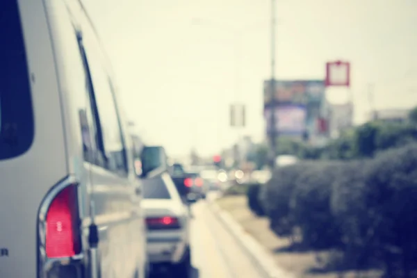 Carro na cidade — Fotografia de Stock