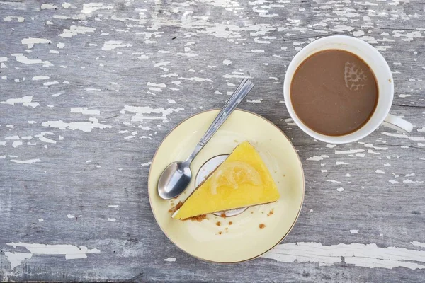 Tarta Queso Limón Taza Café Sobre Fondo Madera Blanca —  Fotos de Stock