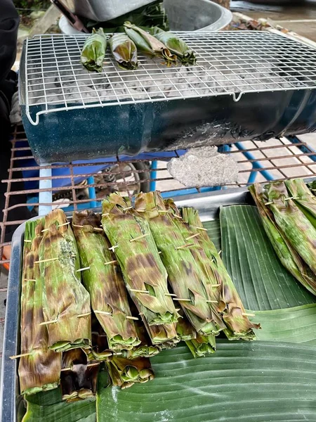 Klebriger Reis Gegrillte Bananenblätter Gewickelt Street Food Thailand — Stockfoto