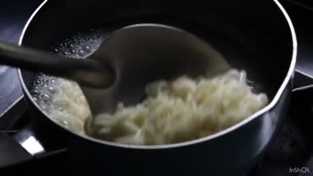 Close Instant Noodle Soup Cooking — Stock Video
