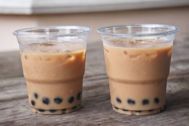 Sütlü çay ve Tayvan içeceği.