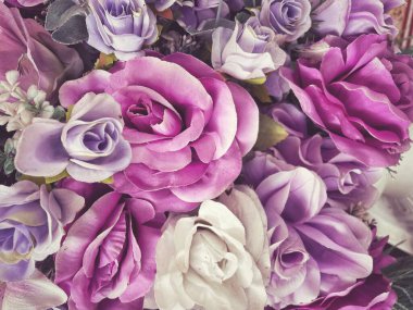 Güzel pembe gül suni çiçekleri