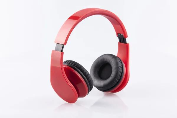 izole kırmızı earphones ile siyah pading