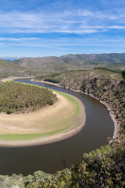 Meandr řeky alagon v las hurdes, extremadura (Španělsko) — Stock fotografie