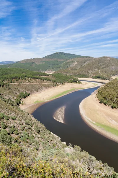 Meandrze rzeki alagon w hurdes las, Estremadura (Hiszpania) — Zdjęcie stockowe