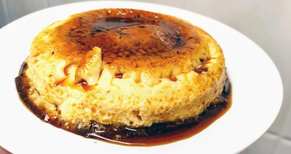 Süßes Hausgemachtes Spanisches Flan Dessert Mit Karamellsoße — Stockfoto