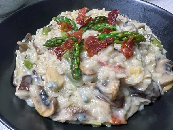 Risotto Com Gorgonzola Pêra Legumes — Fotografia de Stock