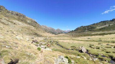 Andorra Tristaina göllerde görünümünü