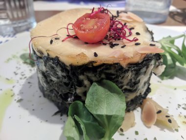 Vejetaryen Gıda üzerine beyaz tabak