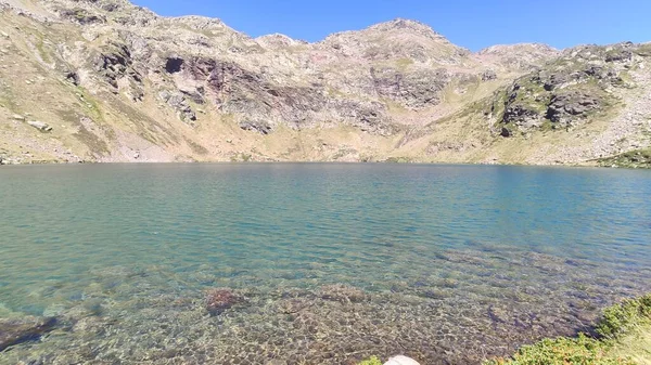 มมองของทะเลสาบ Tristaina Andorra — ภาพถ่ายสต็อก
