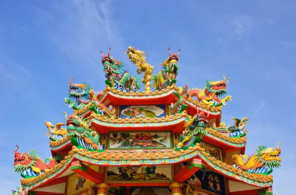 Dragões chineses coloridos — Fotografia de Stock