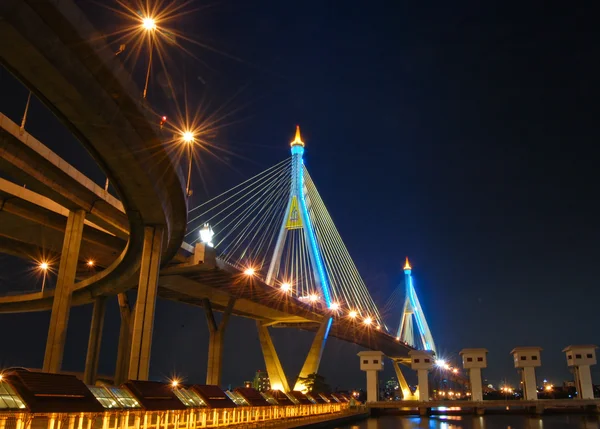 Beautiful bridge — Stock Photo, Image