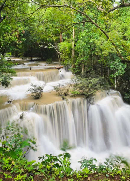 Bela cachoeira — Fotografia de Stock