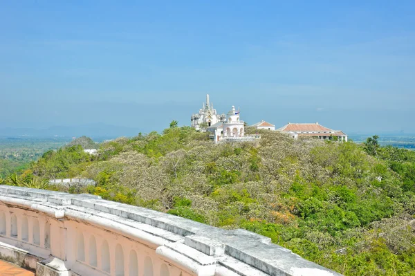 Phra Nakhon Khiri Palace en la cima de la colina Rama I — Foto de Stock