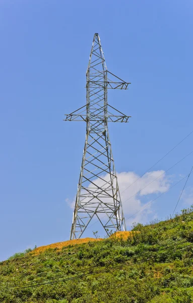 Torre de transmisión inacabada — Foto de Stock