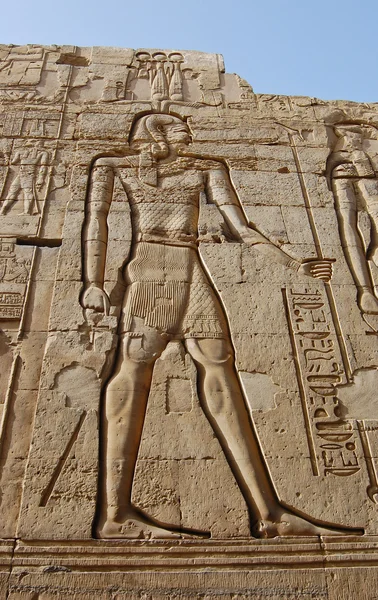 Egyptische gegraveerde afbeelding — Stockfoto