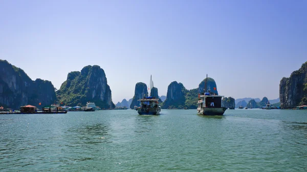 Halong-Bucht, Vietnam — Stockfoto