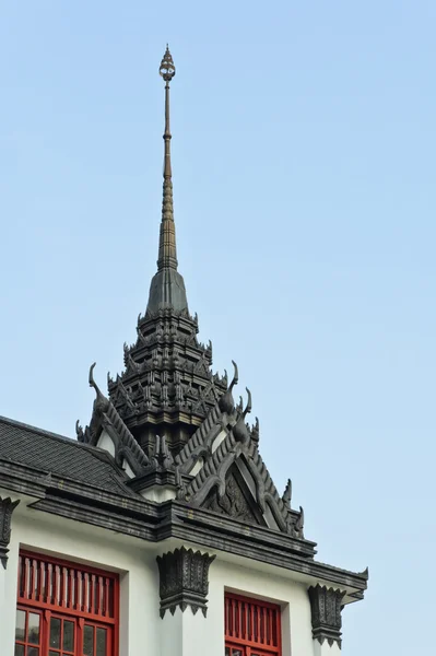 Metalen torens van loha prasat in bangkok, thailand — Stockfoto