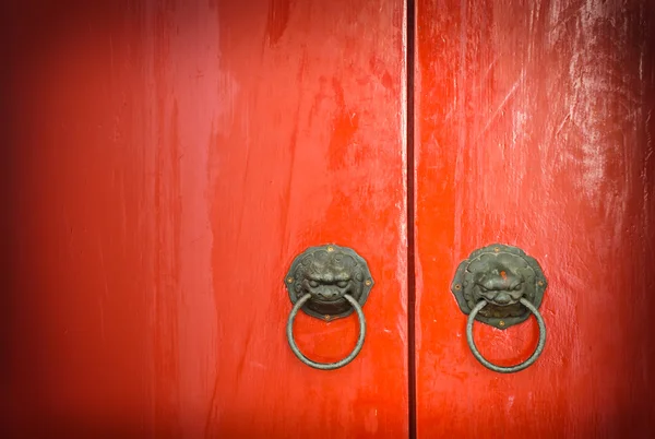 Porta chinesa vermelha — Fotografia de Stock