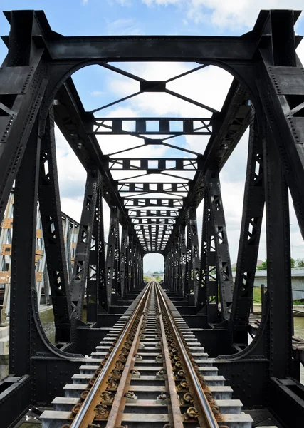 Puente ferroviario antiguo — Foto de Stock