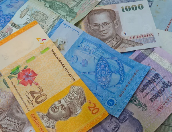 Malaysian and Thai banknotes — Stock Photo, Image
