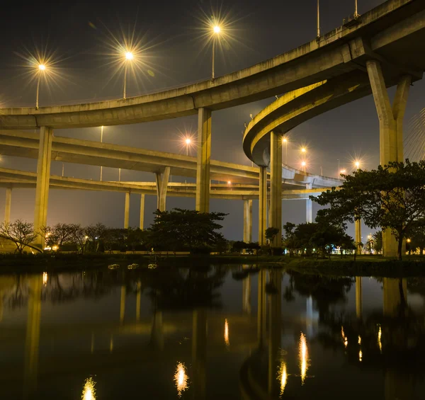 橋の建築 — ストック写真