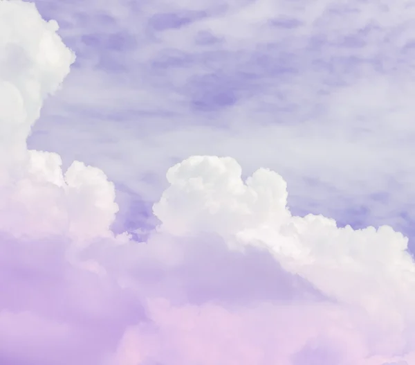 구름 모양의 하늘 배경 — 스톡 사진