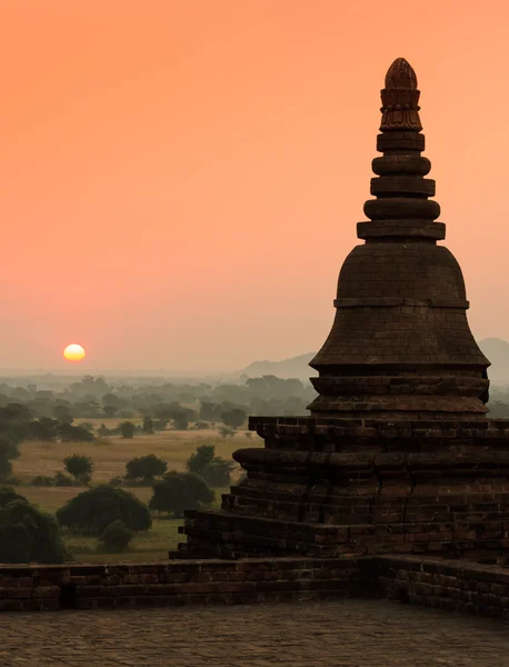 Bagan at sunrise, Myanmar — Stock Photo, Image