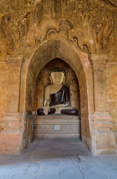 Bagan buddha statue, Myanmar — Stock Photo, Image