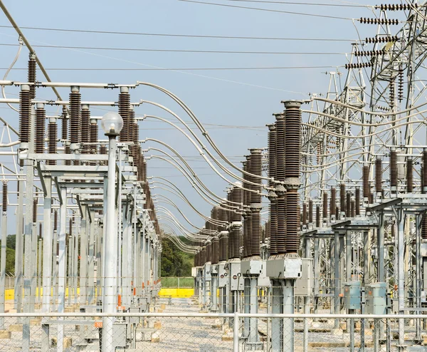 Subestación de distribución eléctrica — Foto de Stock